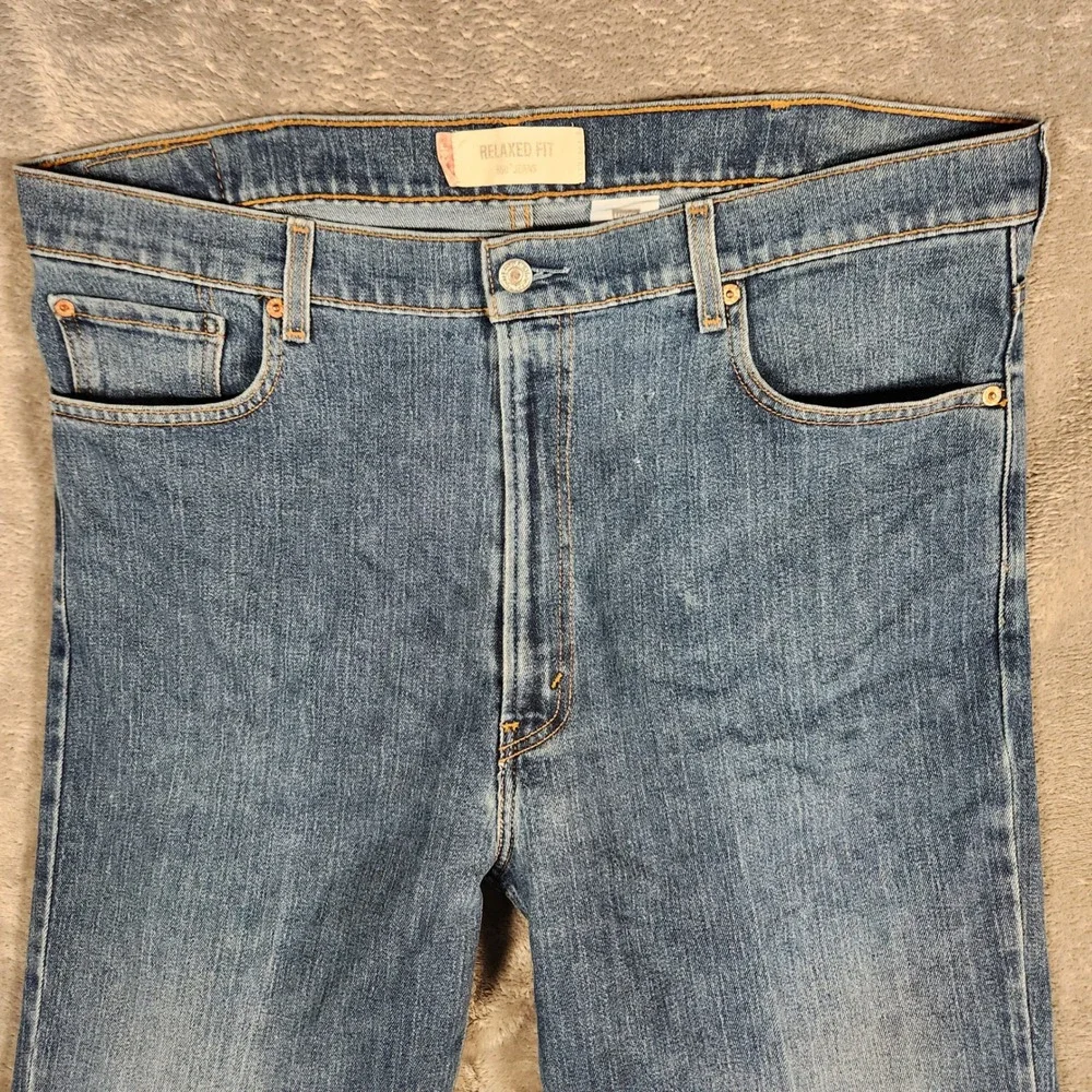 Levi's 550 Jeans‎ Men's 42X32 Blue Relaxed Fit Excellent Medium Wash Denim